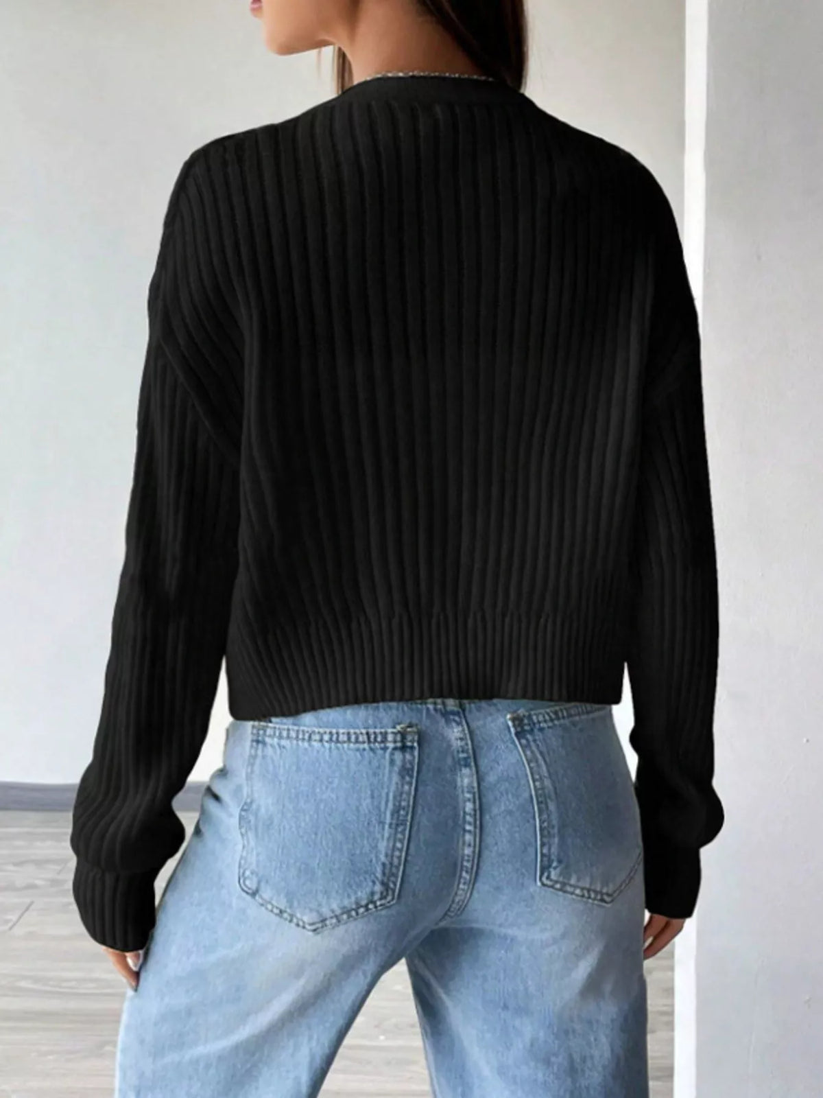 Women's Cropped Ribbed Knit Cardigan with V-Neck, view 7