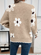 Women's Daisy Print V-Neck Jumper with Scalloped Trim, view 2