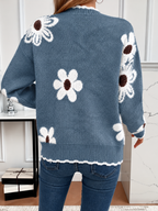 Women's Daisy Print V-Neck Jumper with Scalloped Trim, view 4